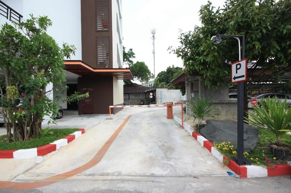 Фото The Restique Apartment