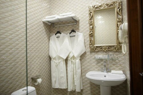 Гостиница Central Hotel в Кургане