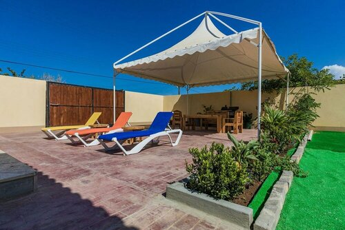 Апартаменты 2 Queen Studio w Pool BBQ Hotwater Close 2 Beach в Ноорде