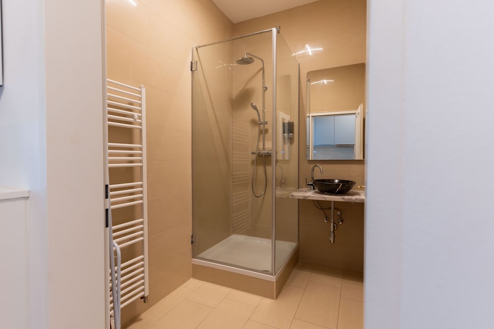 Фото Comfortable Apartments Vienna 1100