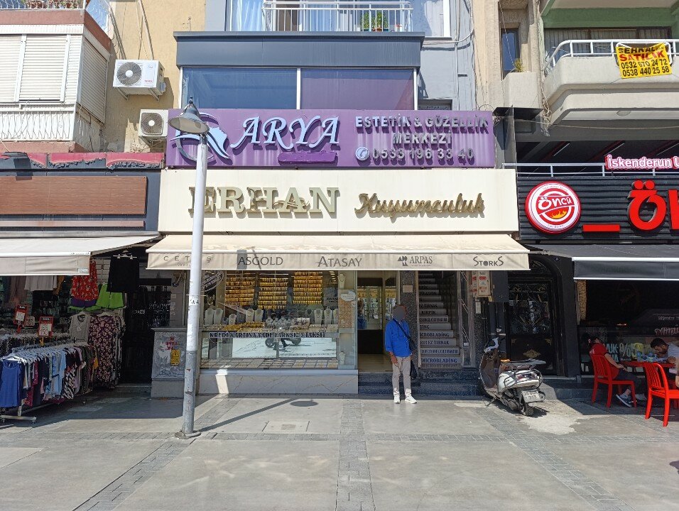 Arya Clinic