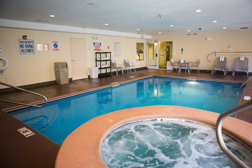 Фото Holiday Inn Express Hotel & Suites Chattanooga-Hixson, an Ihg Hotel