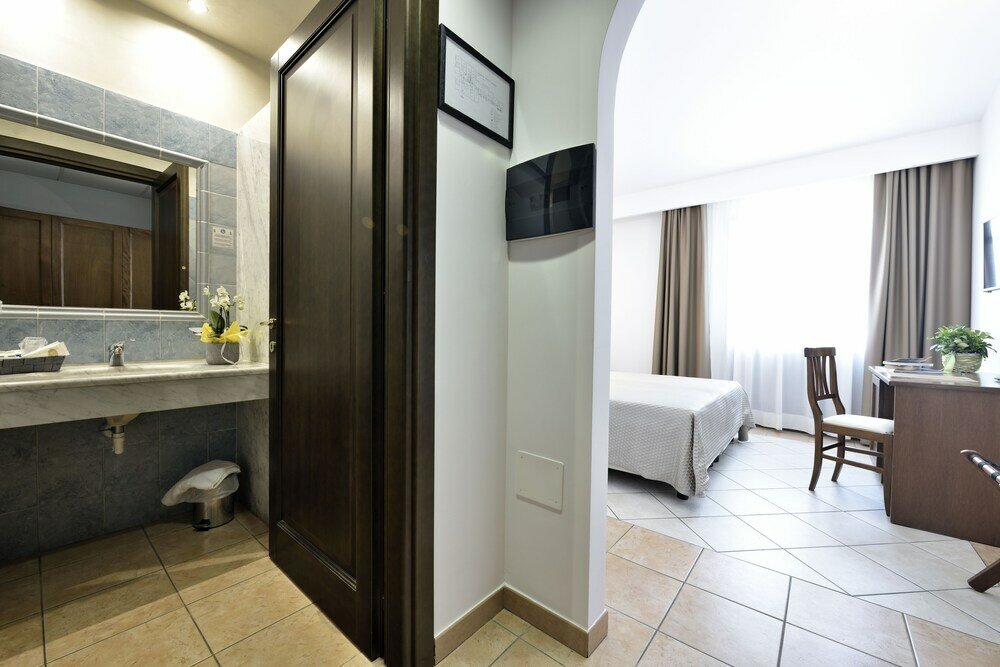 Фото Nicoletta Hotel