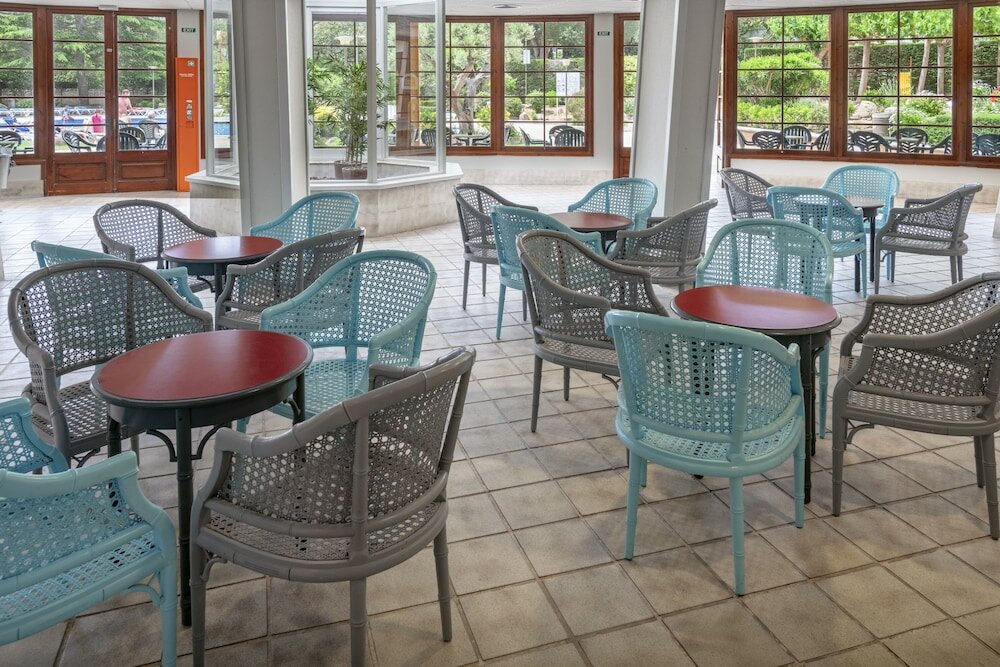 Фото Aparthotel GHT Tossa Park