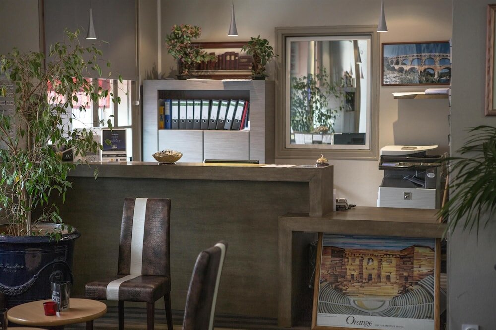 Фото Kyriad Orange Centre