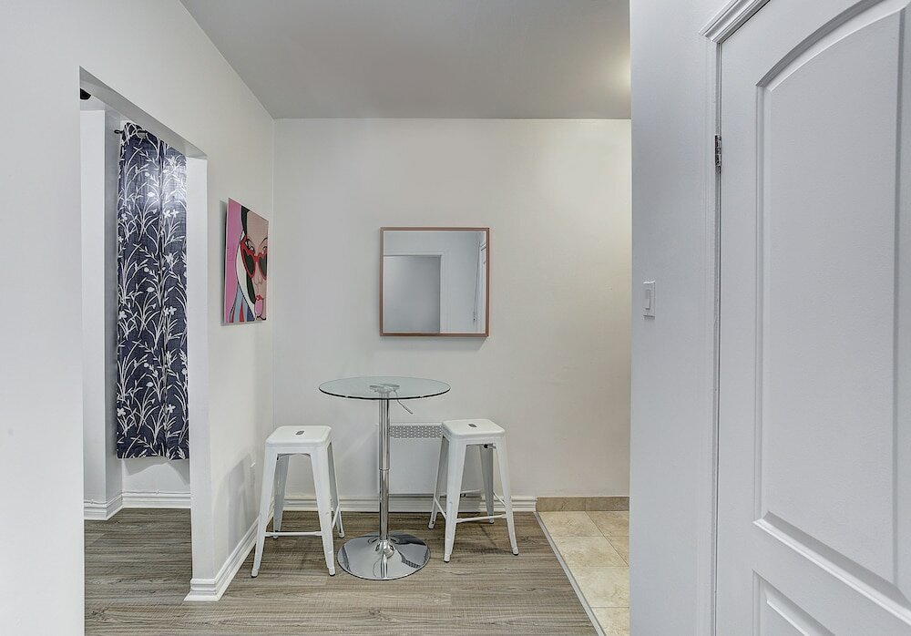 Фото Destination Stays Griffintown Montreal