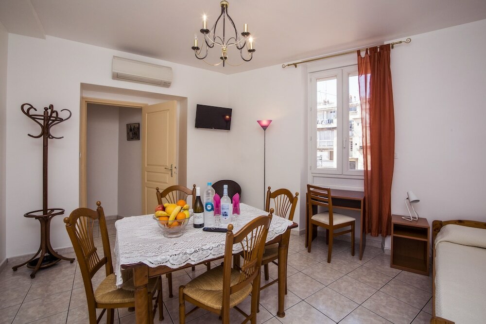 Фото Hotel le Dauphin