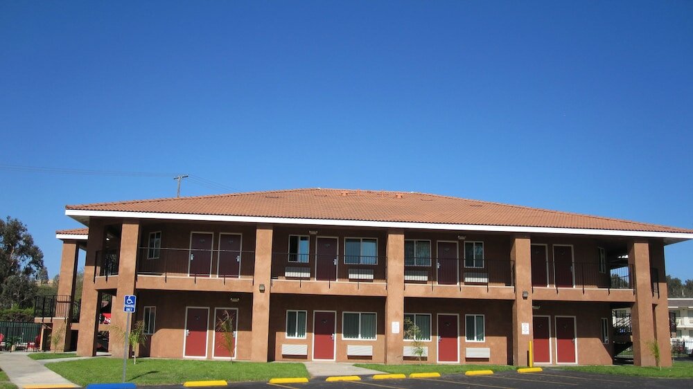 Фото Rancho California Inn