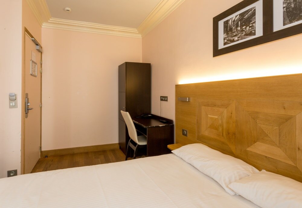 Фото Hotel Eiffel XV