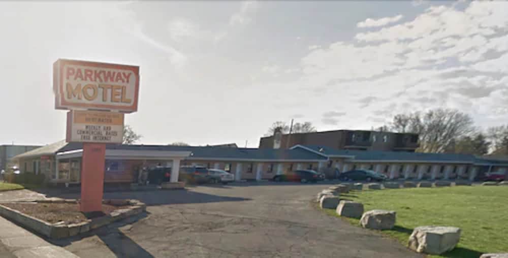 Фото Parkway Motel