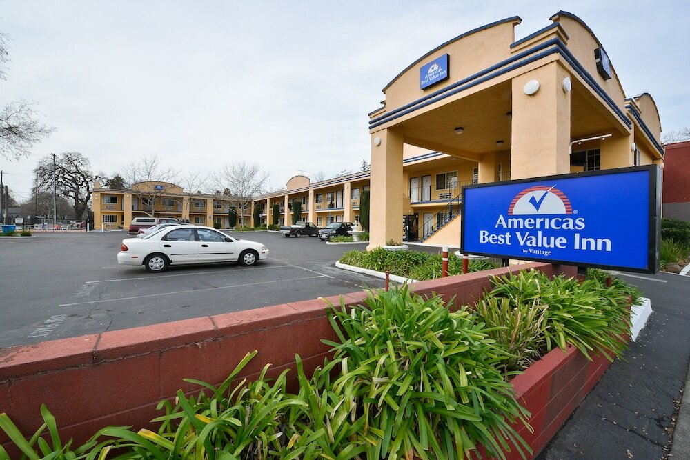 Фото Americas Best Value Inn Chico