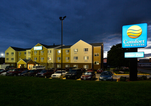 Гостиница Comfort Inn & Suites Coralville - Iowa City near Iowa River Landing в Коралвилле
