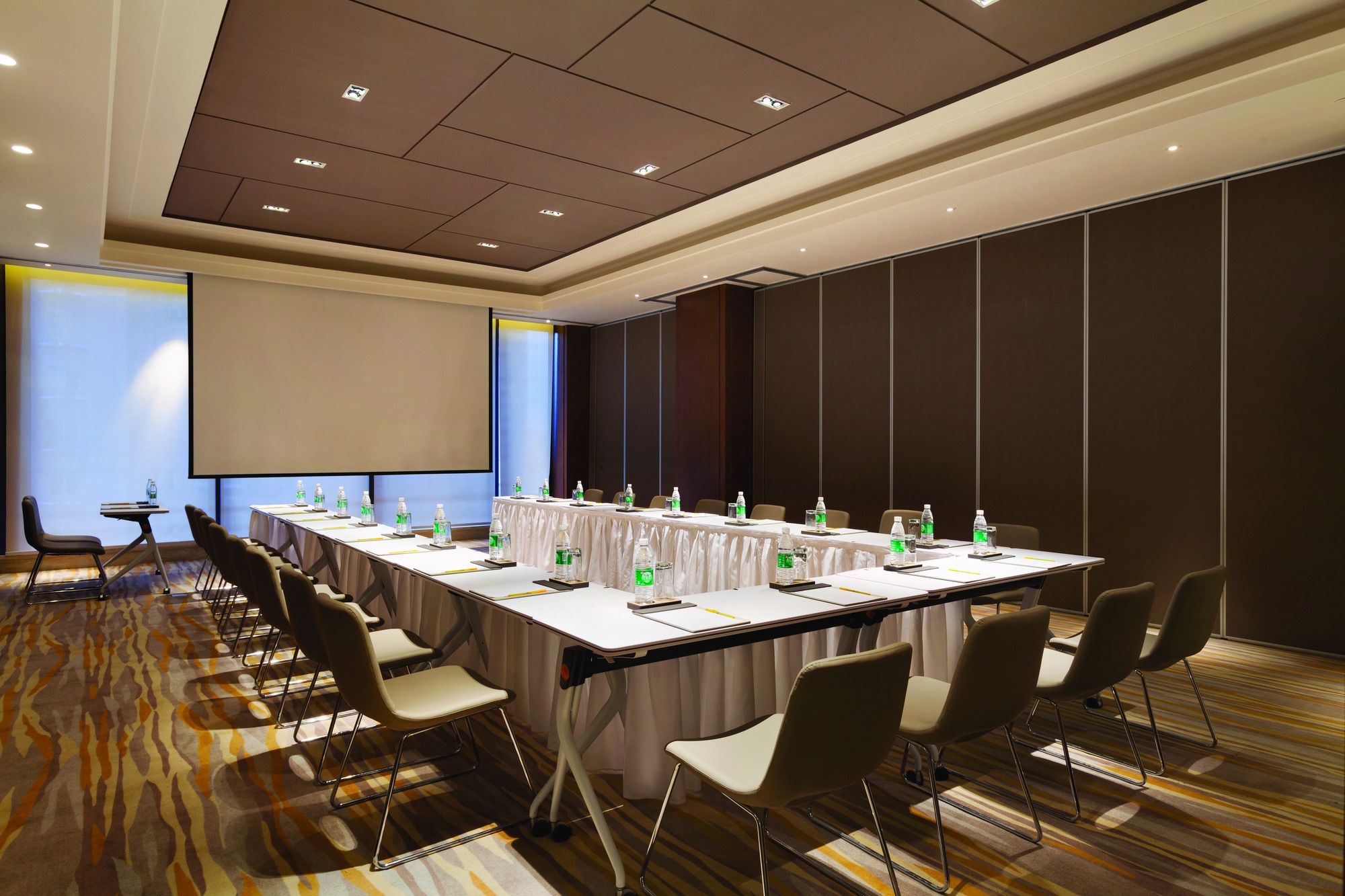 Фото Hilton Garden Inn Dandong