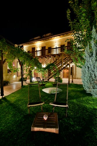 Гостиница The Loop в Аваносе