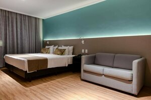 Гостиница Comfort Suites Vitoria