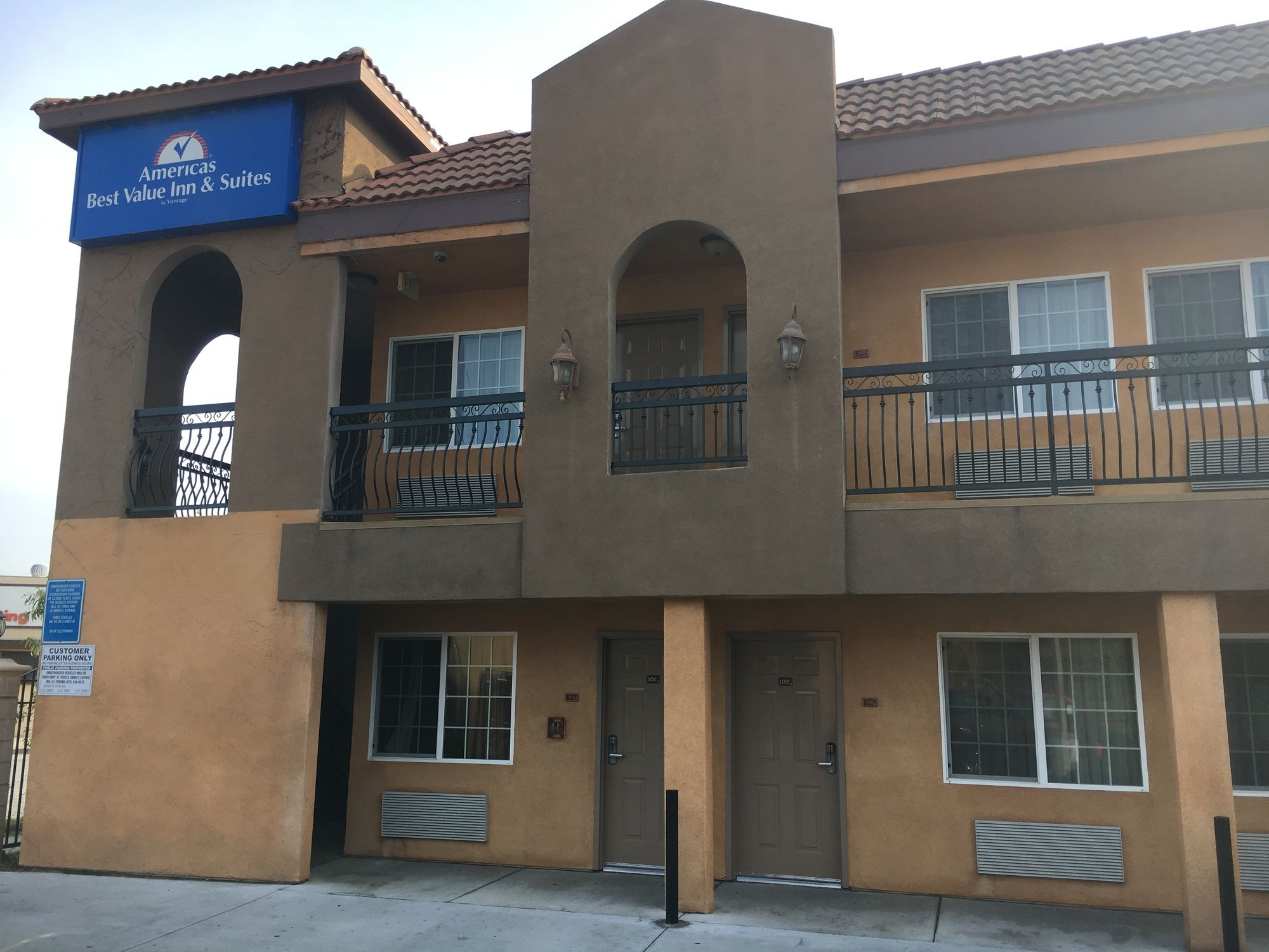 Фото Motel 6 South Gate, Ca