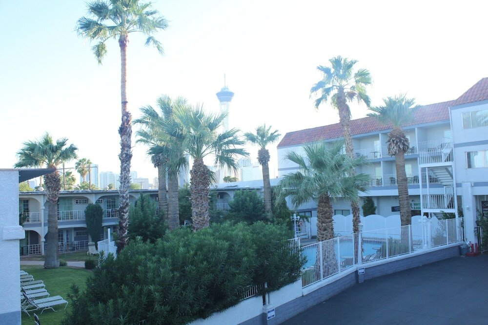 Фото Shalimar Hotel of Las Vegas