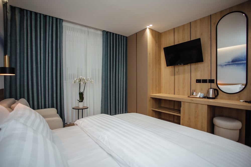 Фото Oro Inn Hotel