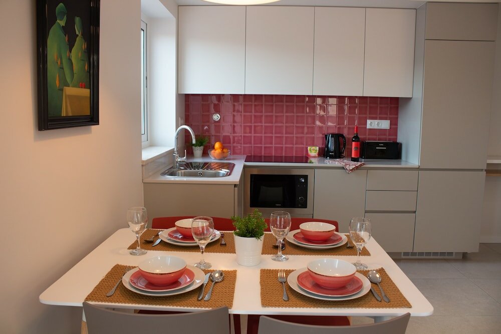 Фото Cardeal Suites & Apartments