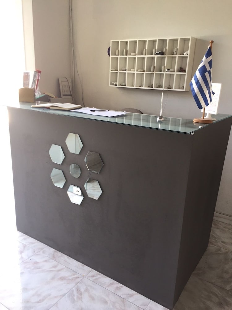 Фото Alkyonides Hotel