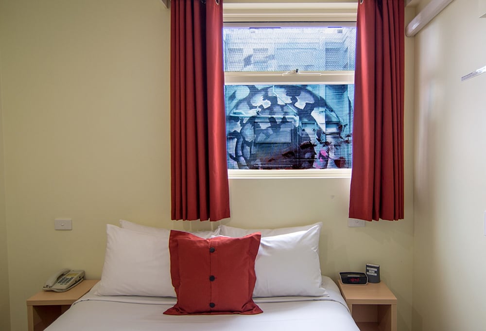 Фото Miami Hotel Melbourne