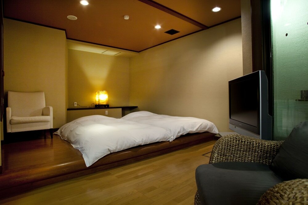 Фото Yamanaka Onsen Ohanami Kyubei