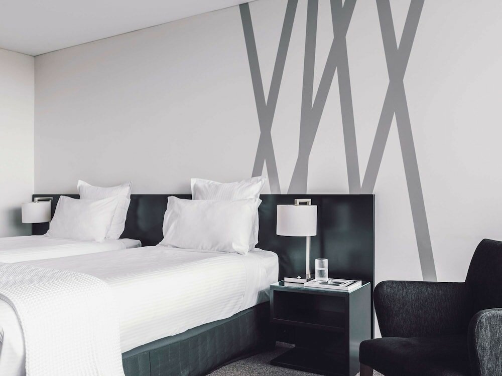 Фото Quay West Suites Melbourne