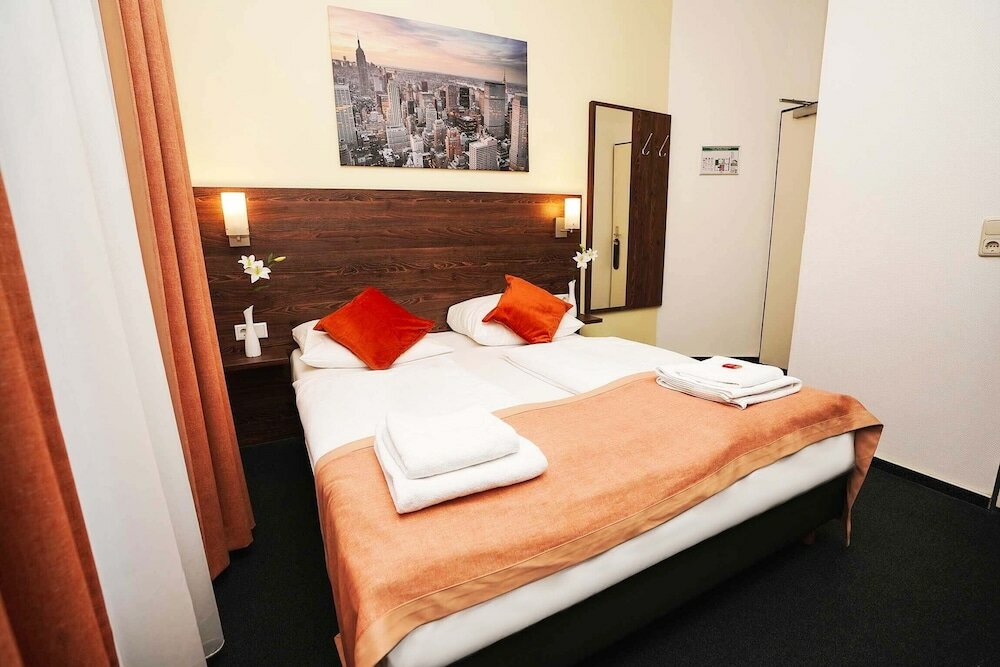 Фото Metro Hotel Frankfurt City by Trip Inn