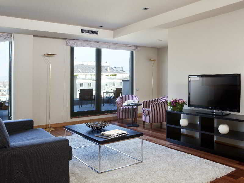 Фото Majestic Residence