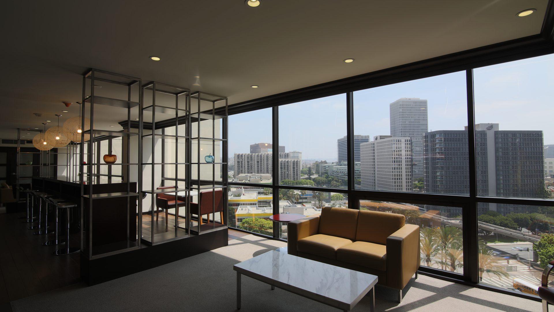 Фото The L.A. Grand Hotel Downtown