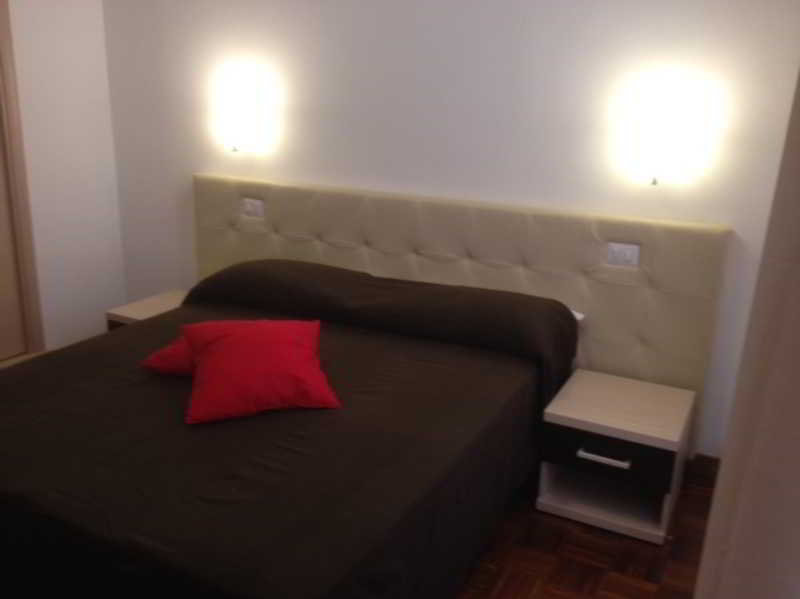 Фото Ara Pacis Inn