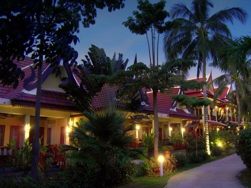 Palm Village Phuket Hotel