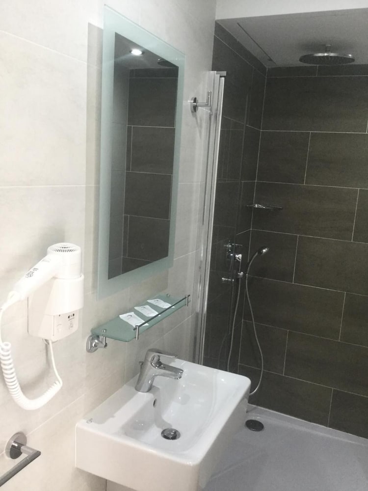 Фото Cerviola Hotel