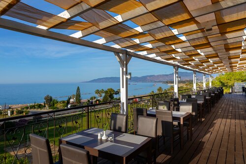 Отель Latchi Family Resort в Латси
