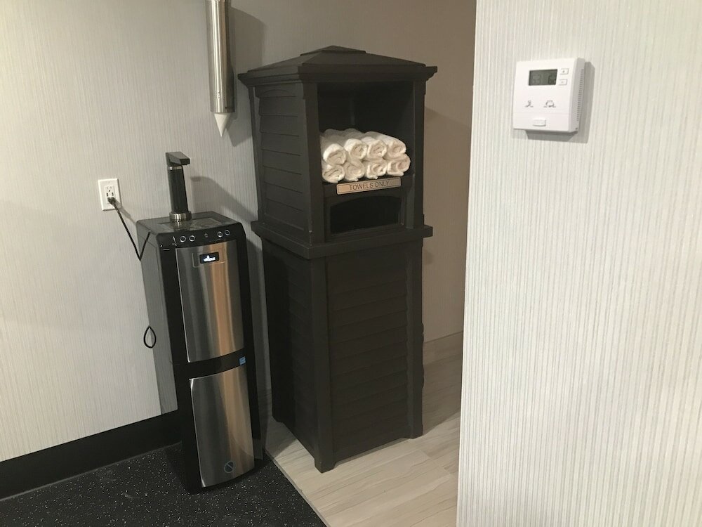 Фото Days Inn by Wyndham Wainwright