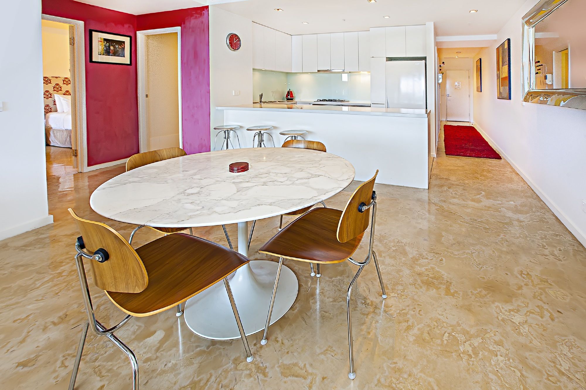 Фото Melbourne Holiday Apartments Flinders Wharf