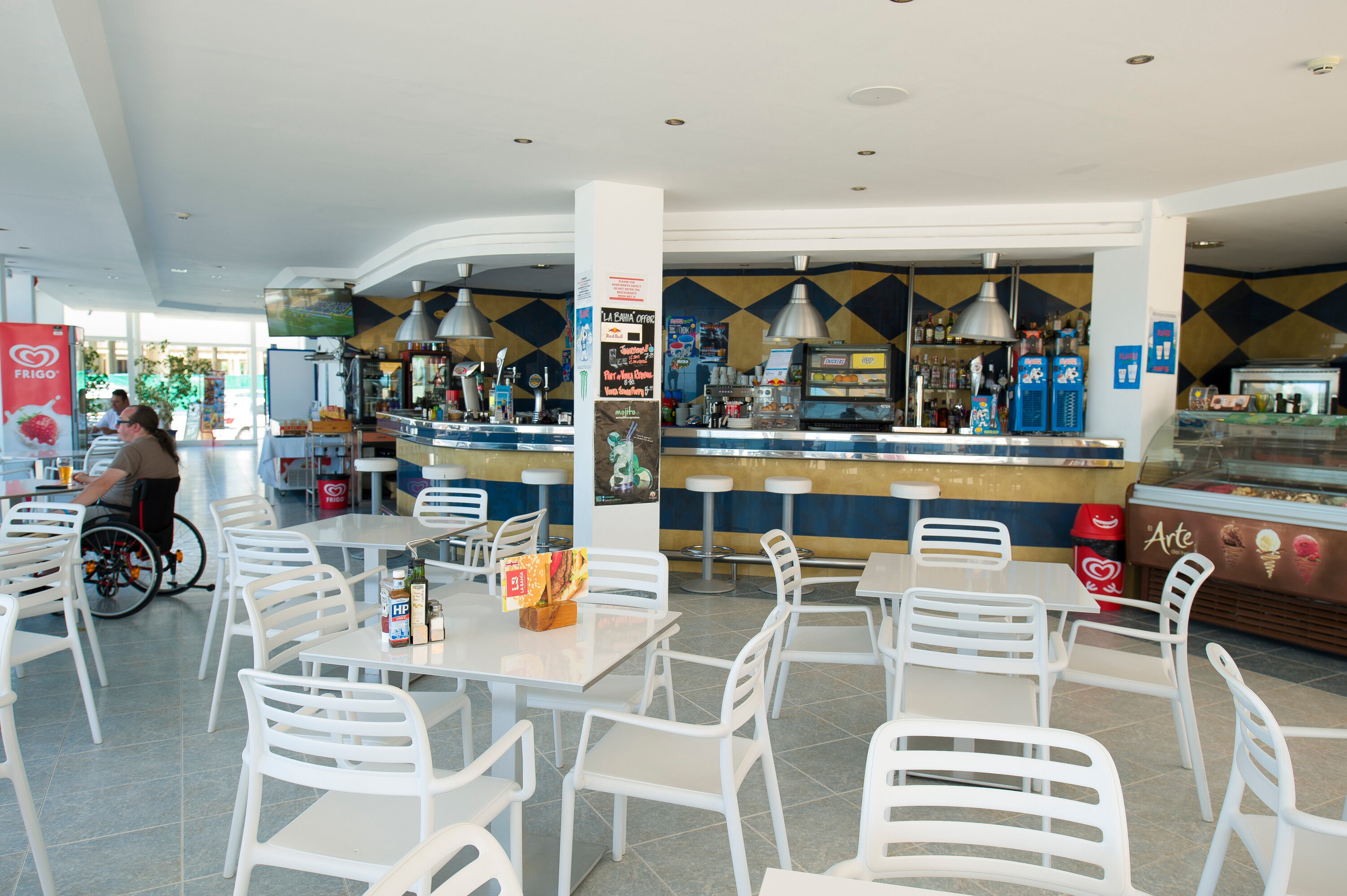 Фото Playa Bella Beach Apartments