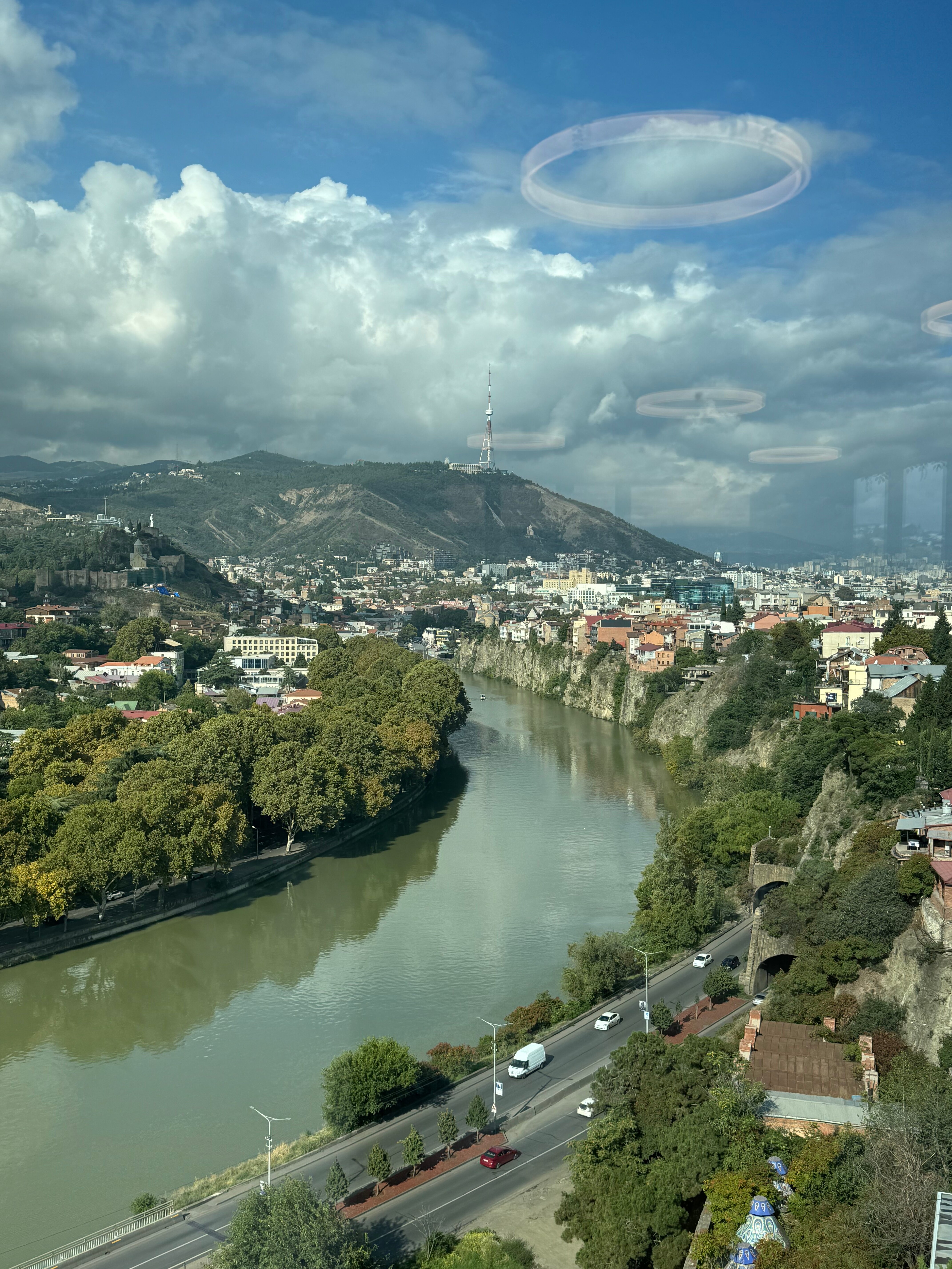 Фото Hotel Golden Tulip Design Tbilisi