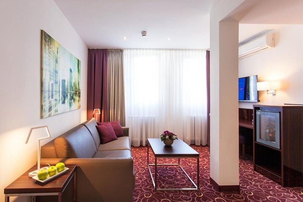 Фото Favored Hotel Domicil