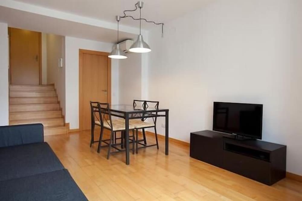 Фото Park Guell Apartments