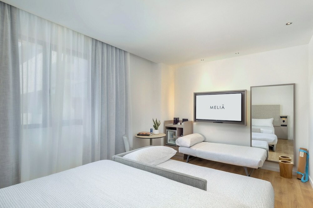 Фото Hotel Valencia Oceanic Affiliated by Meliá