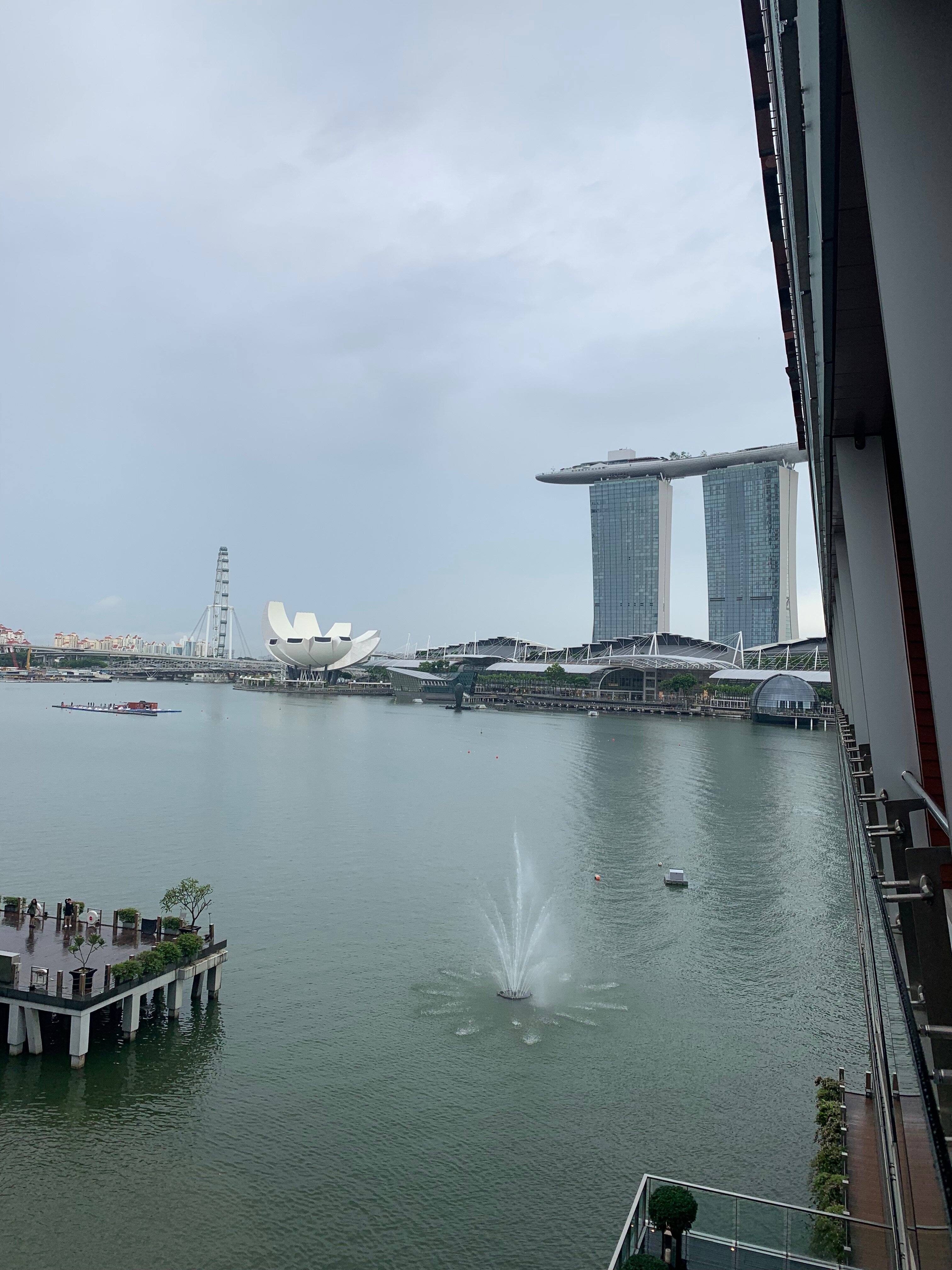 Фото Fullerton Bay