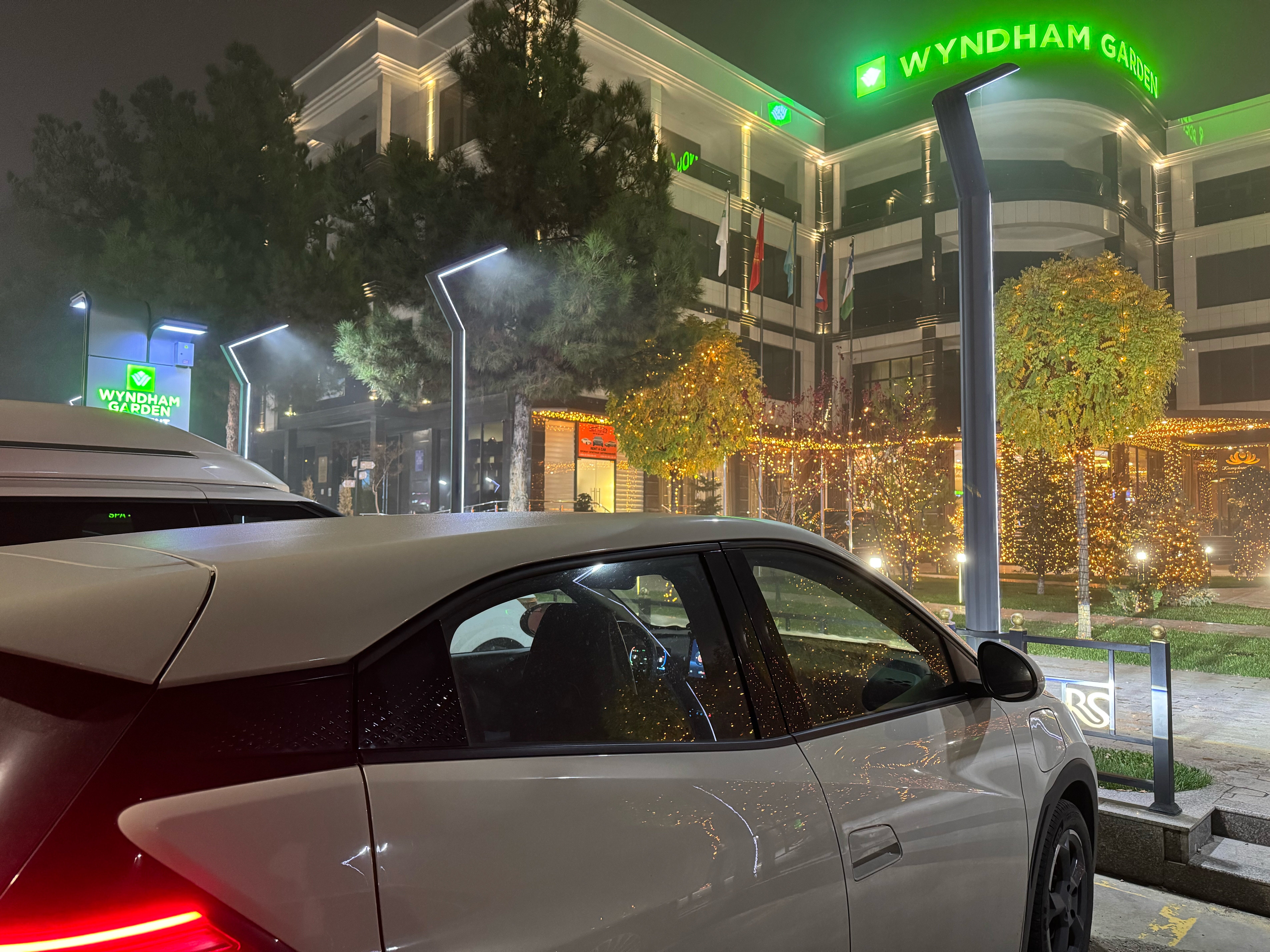 Фото Wyndham Garden Tashkent