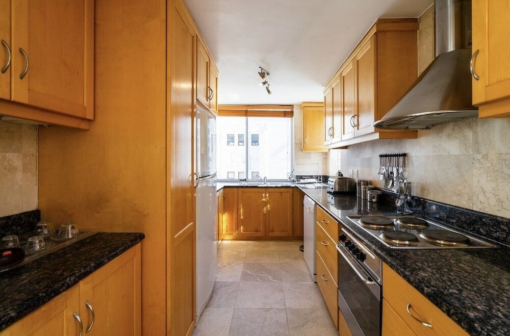 Фото Bantry Beach Luxury Suites