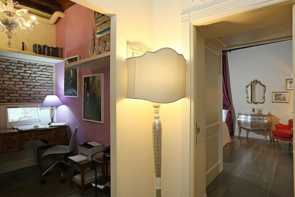 Фото Piazzetta de' Monti Suites