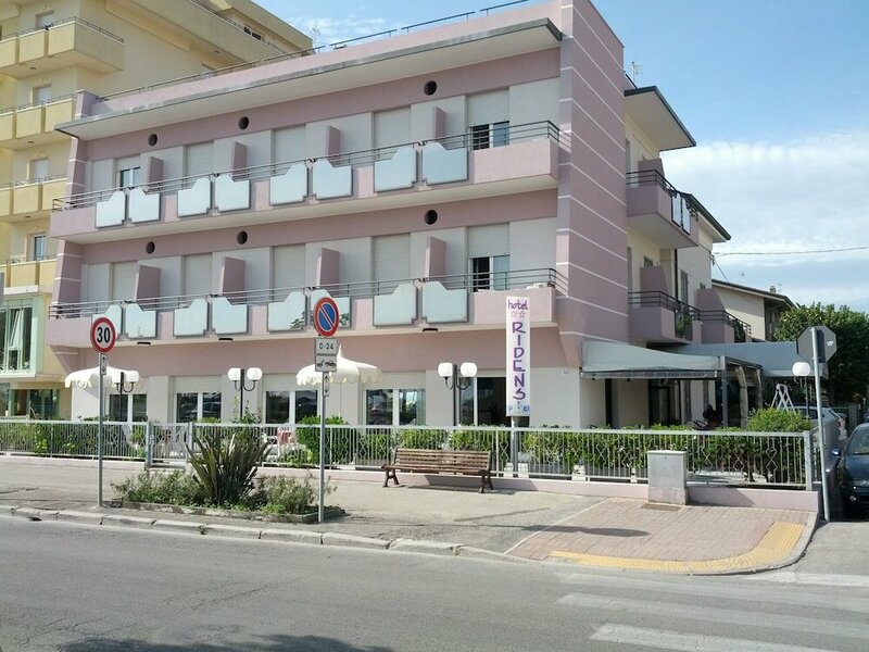 Гостиница Hotel Ridens в Римини