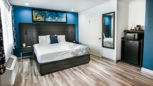 Гостиница Parkside Inn Anaheim в Анахайме