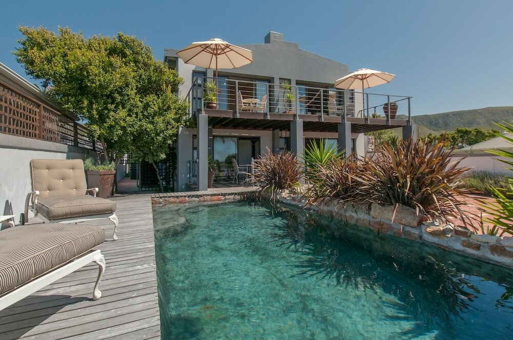 Фото Whale Away Guest House