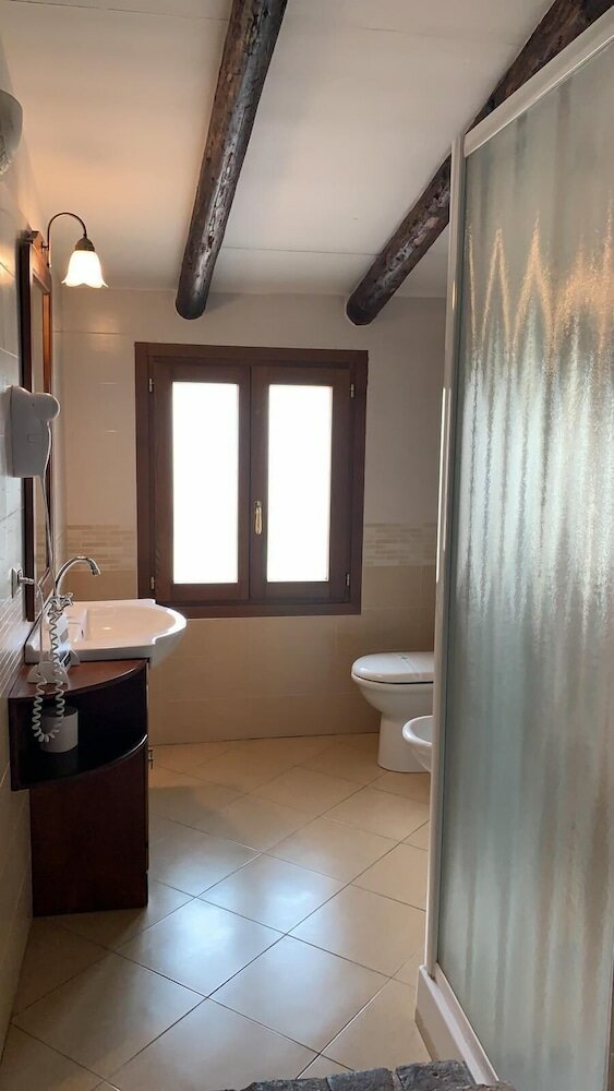 Фото Borghetto Airport - Hospital