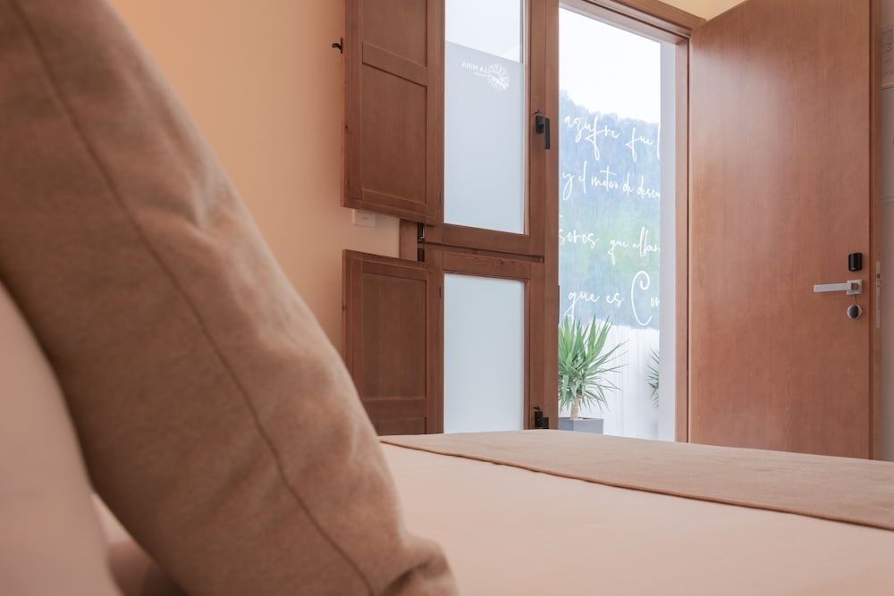 Фото Hostal La Mina